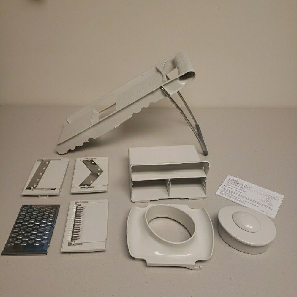 Pampered Chef Ultimate Mandoline 1087 Slicer Four Blades FOOD PREP Fruit Veggie